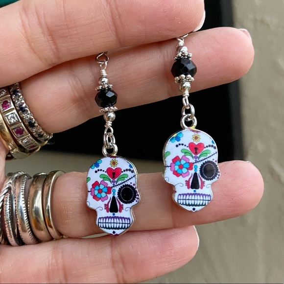 π΄β SALE ! red dot items are 2 for $25 . Bundle more than 3 and its $10 each π - Picture 7 of 11